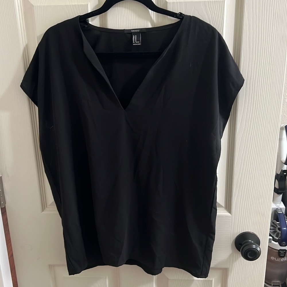 Black Short Sleeve Dress Top